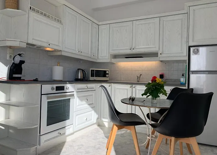 Violeta At Livadia *