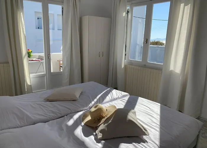 Appartamento Violeta At Livadia Paro